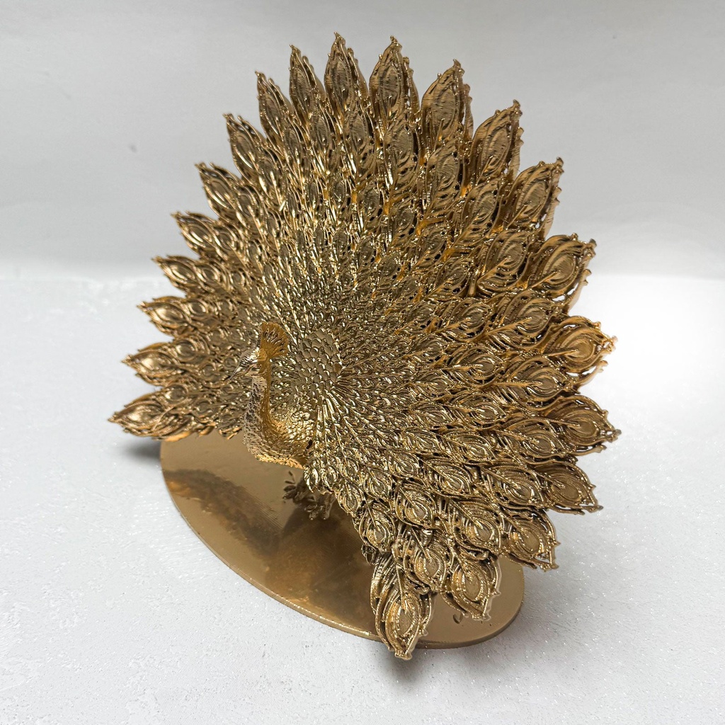 Pfau-offen-4---Gold.jpg